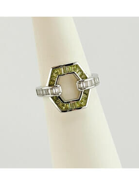 Bomb Party August Ring Sz 5 "Envious Herbal Shimmer" RG48202 Peridot on Rhodium